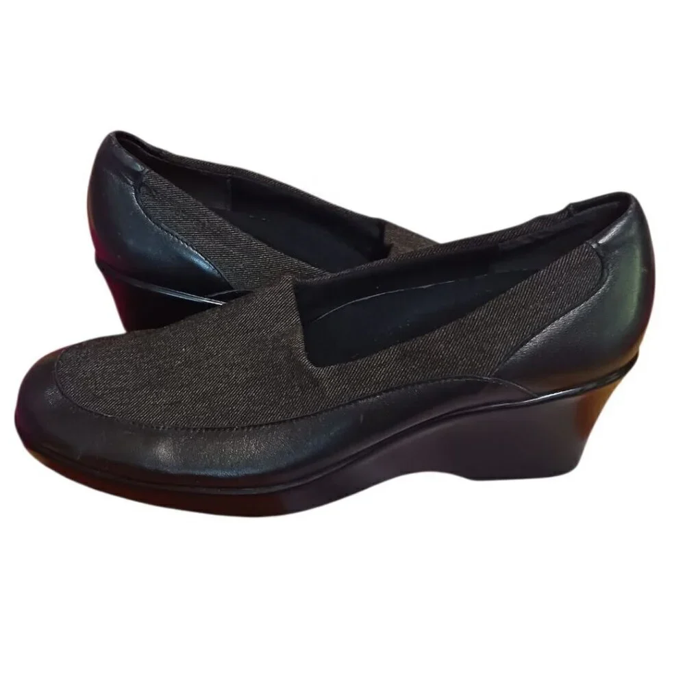 Munro American Kayla Slip On  Black Slip-On Shoes  Brown 7.5